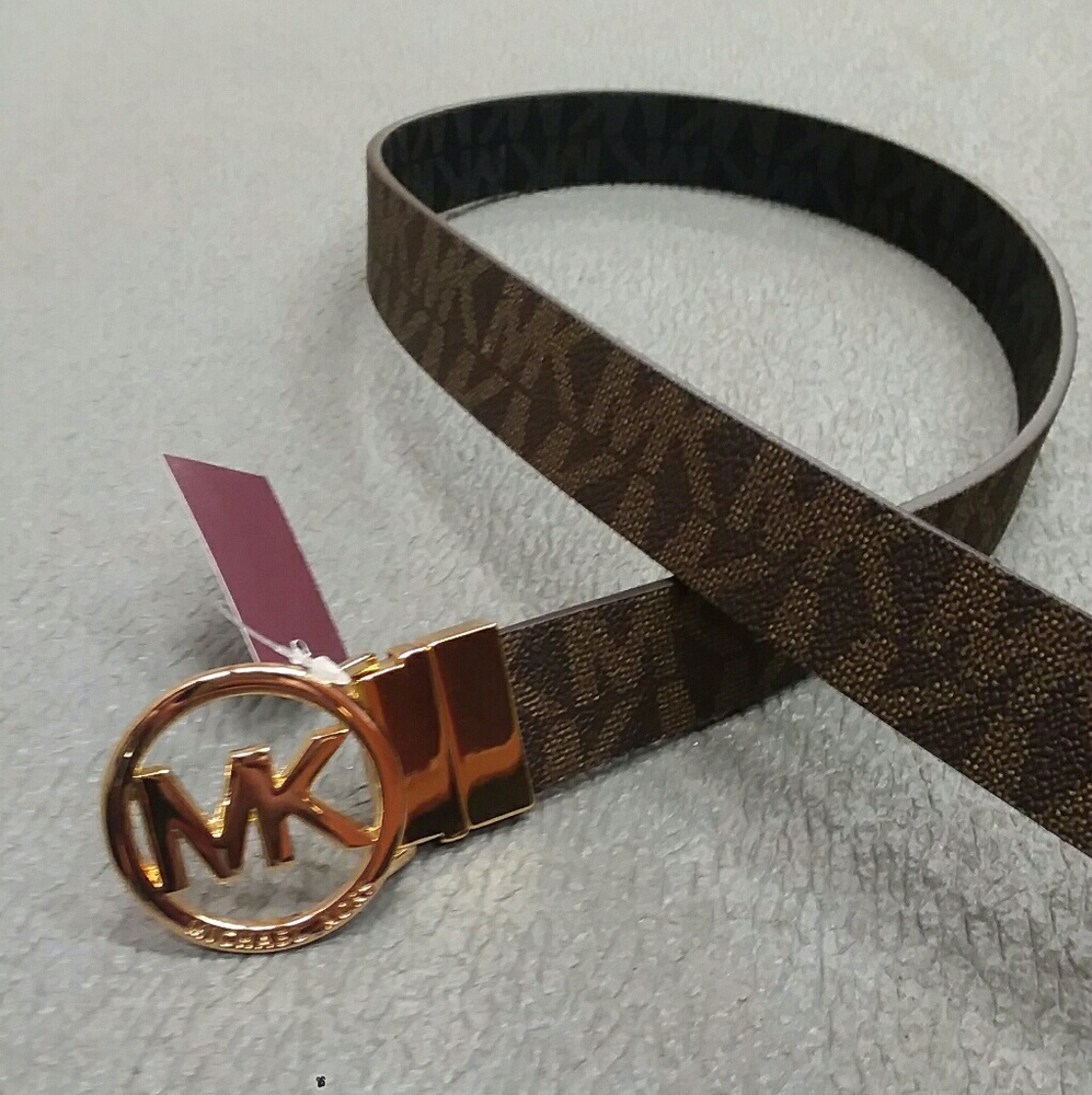 Michael Kors reversible belt